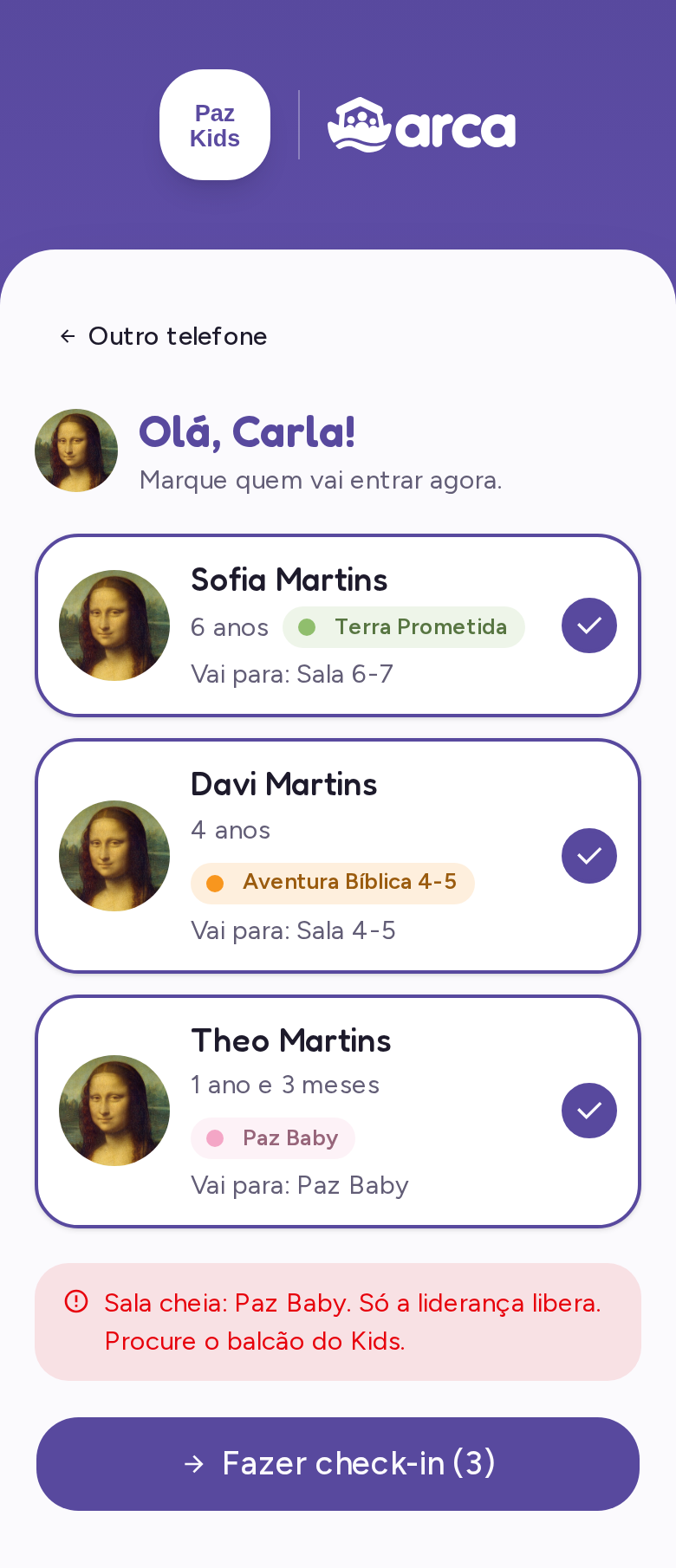 Celular avisando que uma das salas está sem vaga